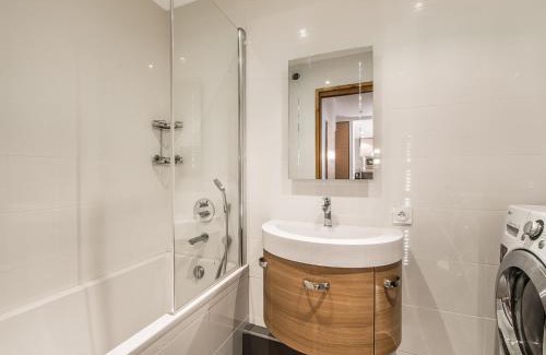 Megeve Wohnung | Appartement 3 pièces au centre de Megève, balcon, proche télécabine, Wifi, idéal pour 4 personnes - FR-1-453-53