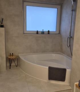 Apelern Wohnung | Appartement Apelern (A2) - 2 Zimmer, Badewanne, Terrasse, Netflix