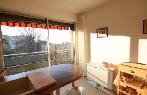 Evian-les-Bains Wohnung | Appartement charmant avec parking à Évian - FR-1-498-13