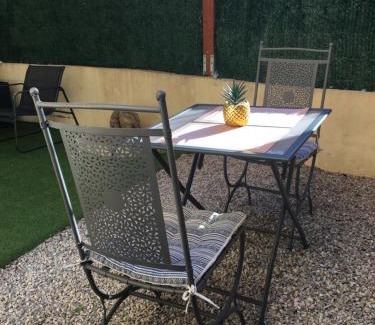 Vidauban Wohnung | Appartement climatisé 1 à 4 personnes avec belle terrasse