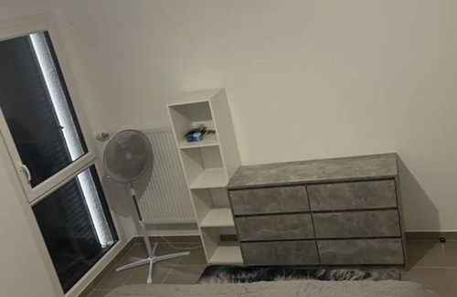 Segny Wohnung | Appartement de Deux Chambres Idéalement Placé