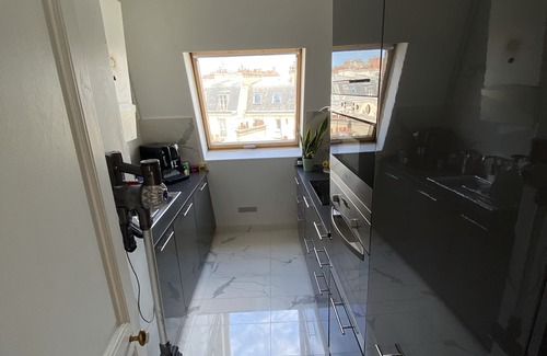 17th Arrondissement Wohnung | Appartement Lumineux/ Parc Monceau/champs Elysées/sacré Coeur