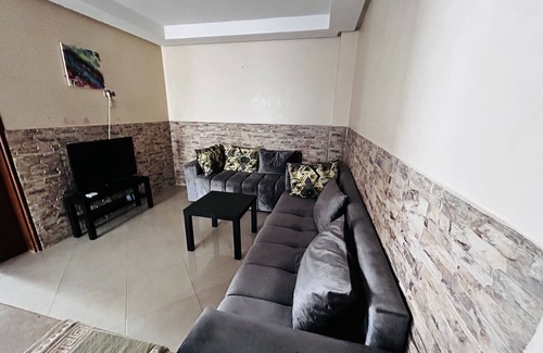 Harhoura Wohnung | Appartement Meublé Pour Famille de 4 à 6, à 5 min à Pied de la Plage de Harhoura