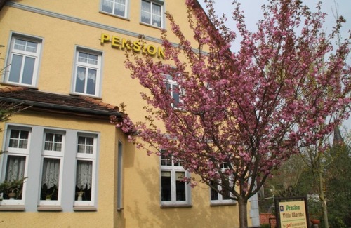 Burg Stargard Hütte | Appartement - Pension Villa Martha