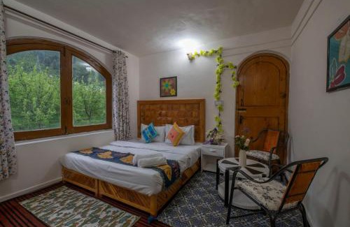 Manali Haus | Apple Garden Cottage