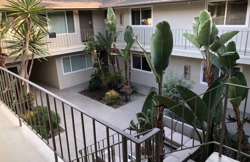Carpinteria Wohnung | Apt 11: Verspielte 2 Schlafzimmer, 2 Bäder, nur wenige Schritte vom Strand entfernt