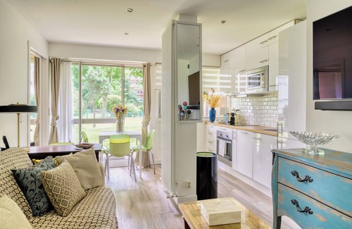 Clichy Wohnung | Apt 37 m², 1 Chambre, vu Jardin à Clichy Avec une Place de Parking