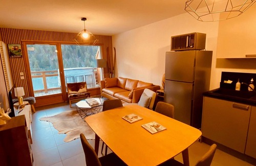 Saint-Jean-de-Sixt Wohnung | Wohnung 5 Pers, Garage, Balkon, WiFi, Skiraum