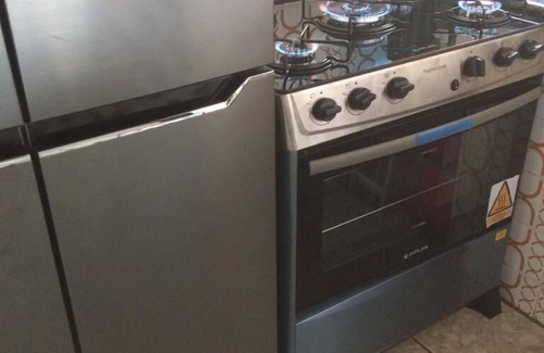 Canal Wohnung | Apt Duplex in Eigentumswohnung. 2 Parkplätze, Pool, Grill und WIFI.