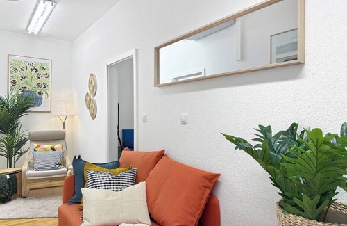 Rathaus Wohnung | Apt for 9, walk to Schlossplatz