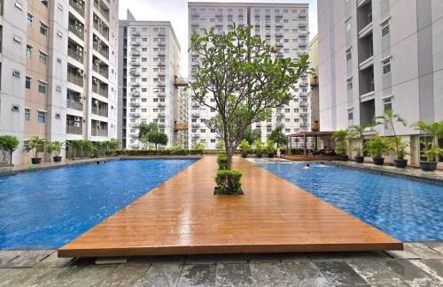 East Jakarta Wohnung | Apt Oak Tower 2BR with Wi-Fi & Pool by Damaresa
