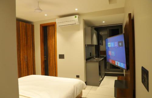 Lajpat Nagar Wohnung | Apt# ONE-FOUR-TWO - with Lift - High Speed Wifi - Smart TV