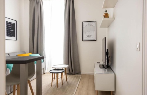 Evian-les-Bains Wohnung | Apt rénové à 2 min à pied du lac - Wifi gratuit