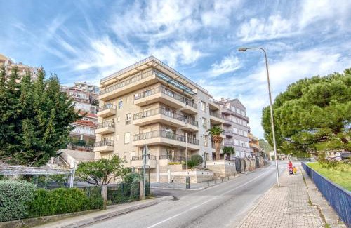 Bijeli do Wohnung | Apt "Royal Oak" 2 Bedroom with Garage Parking