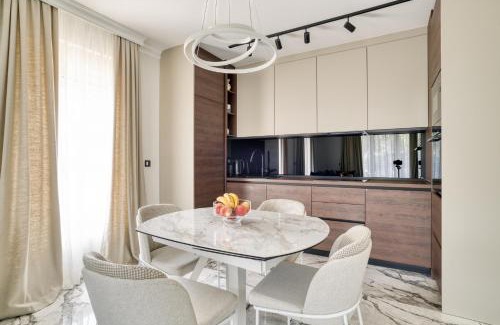 Bijeli do Wohnung | Apt "Royal Oak" 2 Bedroom with Garage Parking