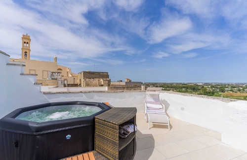 Specchia Haus | Apt Suite - Corte dei Mesci by Just Houses SRL - With Jacuzzi