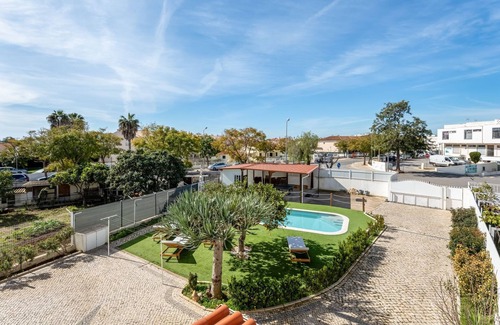 Albufeira Wohnung | Apt T3 Luminoso c/Piscina Ferreiras by LovelyStay