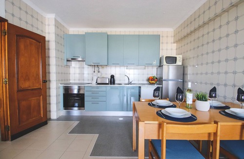 Correeira Wohnung | Apt w/ Pools, Jacuzzi & Sea View, Albufeira
