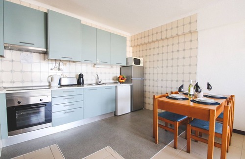 Correeira Wohnung | Apt w/ Pools, Jacuzzi & Sea View, Albufeira