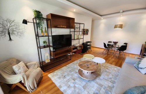 Nogueira Wohnung | Apto. do Lago com jardim, condomínio completo