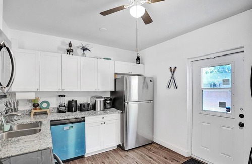 Fort Lauderdale Haus | đAQUA-OASIS(PRIVATEđ) HOT-TUB POOL BBQ 10MIN TO BEACH LAS OLAS DOWNTOWN AIRPORTđ