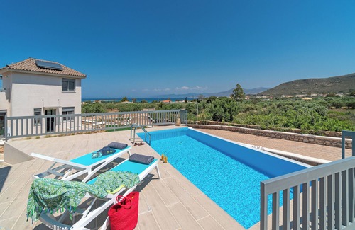 Elafonisos Villa | Aqua Villa II - Entire villa in Elafonisos, Laconia, Greece