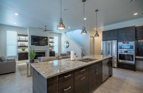 Santa Clara Haus | Neues Angebot: 5 Schlafzimmer / 5 Badezimmer Villa mit Blick / neben dem Pool / Private Hot Tub