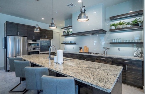 Santa Clara Haus | Neues Angebot: 5 Schlafzimmer / 5 Badezimmer Villa mit Blick / neben dem Pool / Private Hot Tub