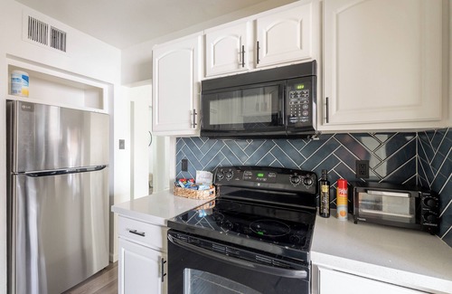 Camelback East Haus | Arcadia Oasis, 4BR Ranch w/Private Pool & Den