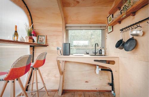 Market Drayton Haus | Architect-Designed Rural Cabin - Year Round Retreat