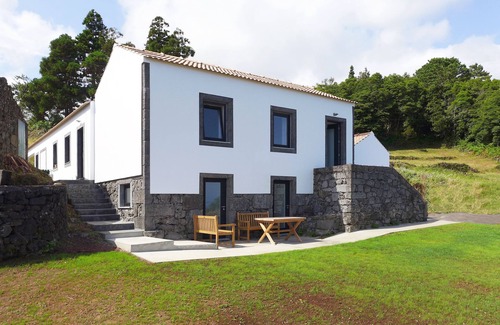 Prainha Haus | Ferienhaus-Gracia-Hütte-Ensuite mit Dusche-Gartenblick