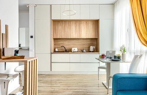 Arad Wohnung | ARI Azure Apartment with Balcony