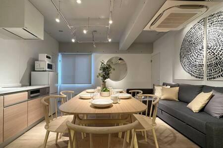 Hiroshima City Centre Wohnung | Art Bldg by b hotel - Modern 2BR City Center for 8ppl