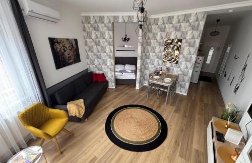 Pecs Wohnung | Art-déco