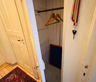 Ullanlinna Haus | Art gallery room with own entrance at the centre of Helsinki