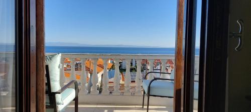 Polichrono Wohnung | Artemis Apartments Тюркоазна гледка към морето