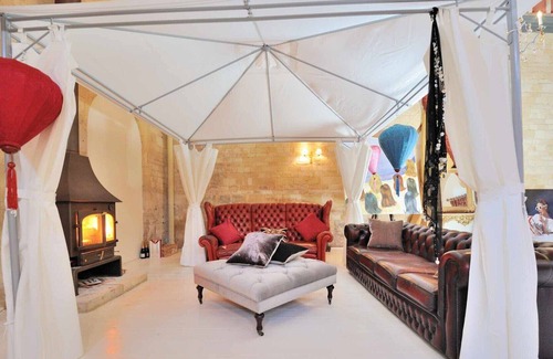 Mangotsfield Haus | Artisan Hall, TODDINGTON