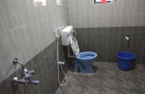 Hireguthi Haus | Arundekar Home Stay In 2 Minutes Walk Beach AC Room