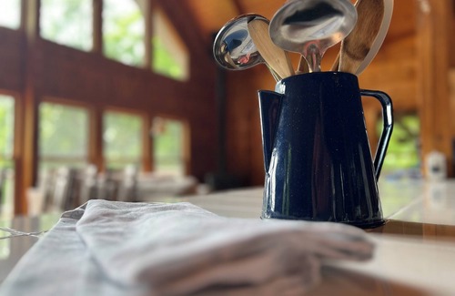 Cook Station Kabine | As the River Flows-a Rustic River Retreat