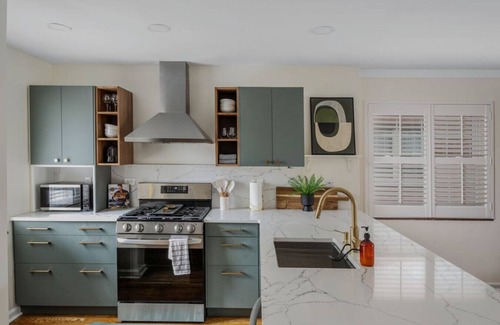 Grandview Heights Eigentumswohnung | Ashland Aerie - 2BR|2BA|3-Story Grandview Condo