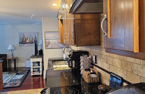 Grand Haven Haus | Walk downtown, close to the lake, pet friendly with no pet fees!