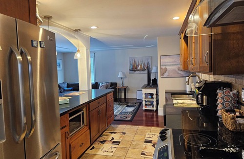 Grand Haven Haus | Walk downtown, close to the lake, pet friendly with no pet fees!