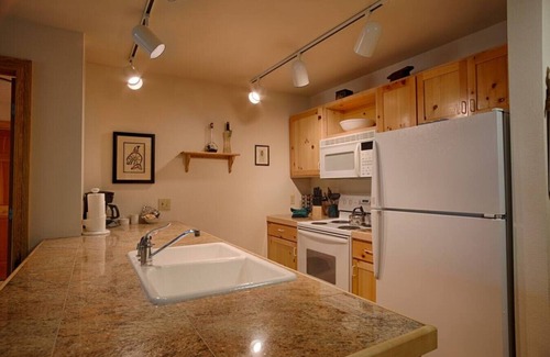 Driggs Eigentumswohnung | Aspen Forest Hideaway: Close to Targhee, Fireplace, In-unit Laundry, Hot Tub