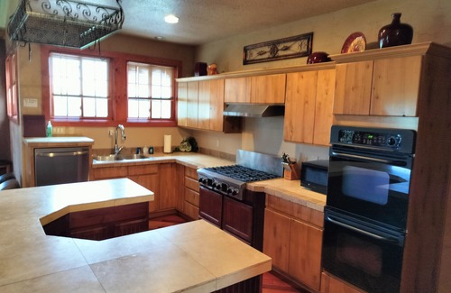 Garden City Kabine | Neue Auflistung! Aspen Lodge. Geräumige Hütte in Garden City.