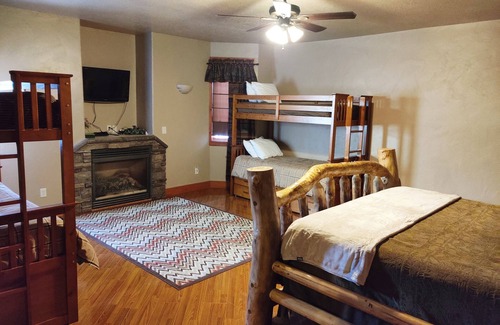 Garden City Kabine | Neue Auflistung! Aspen Lodge. Geräumige Hütte in Garden City.