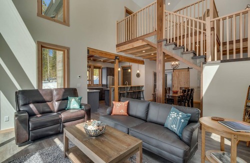 Tahoe Pines Haus | Aspen Paradise: 4 BR / 2. 5 BA vier Schlafzimmer in Homewood, Schlafmöglichkeiten für 8