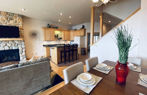 Tofte Haus | Aspen Shores on Lake Superior & the North Shore!