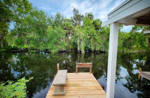 Astor Haus | Astor River House with 2 private boat slips