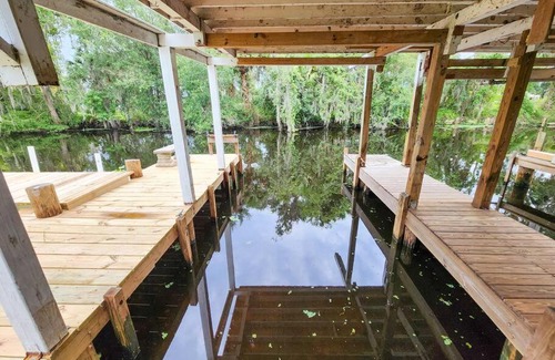 Astor Haus | Astor River House with 2 private boat slips