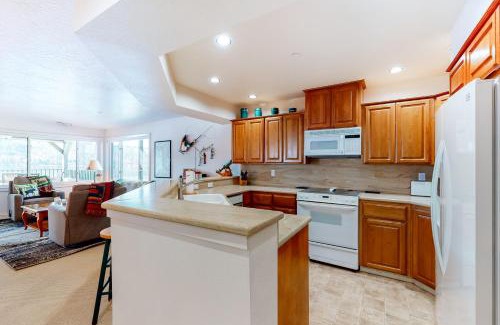 Coeur d'Alene Wohnung | Astounding Arrow Point (F-101)